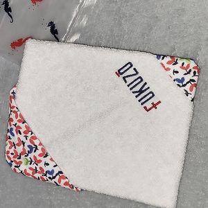 NWT 🎁 Japanese Gift Towel ~ New in Seahorse Wrapper